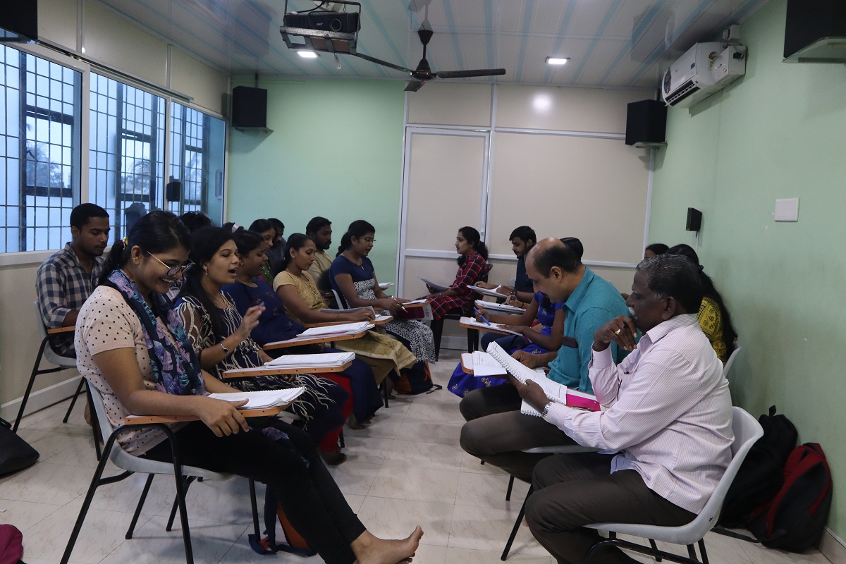 Online Spoken English Class in Kerala - Communicative English Training in Kochi, Kerala